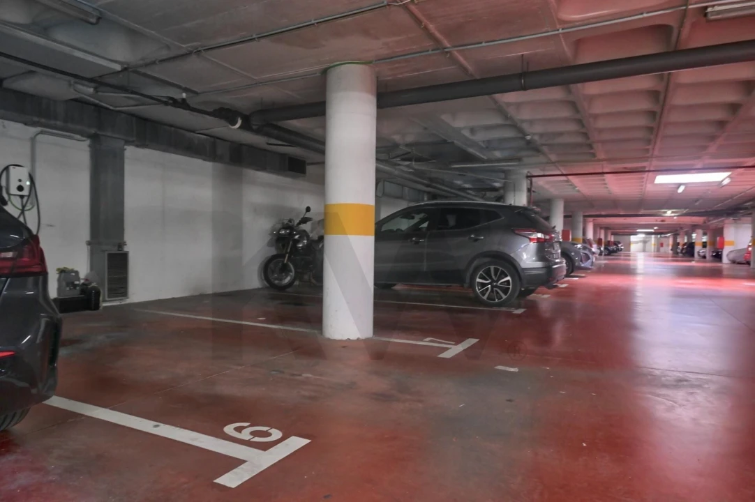 Apartamento T3 para Arrendamento em São Domingos de Benfica Foto 28