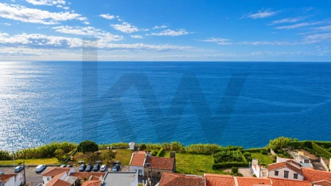 Moradia T7 para Venda em Ponta Garça