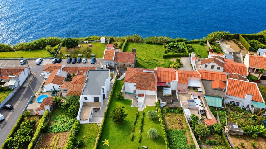 Moradia T7 para Venda em Ponta Garça Foto 6