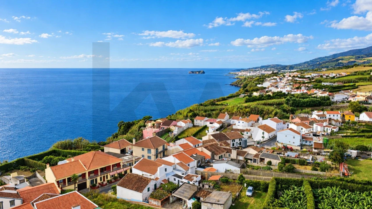 Moradia T7 para Venda em Ponta Garça Foto 14