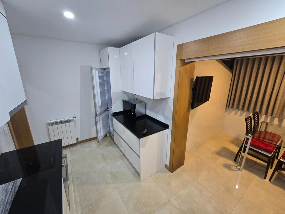 Apartamento T1 para Venda em São Bernardo Foto 2