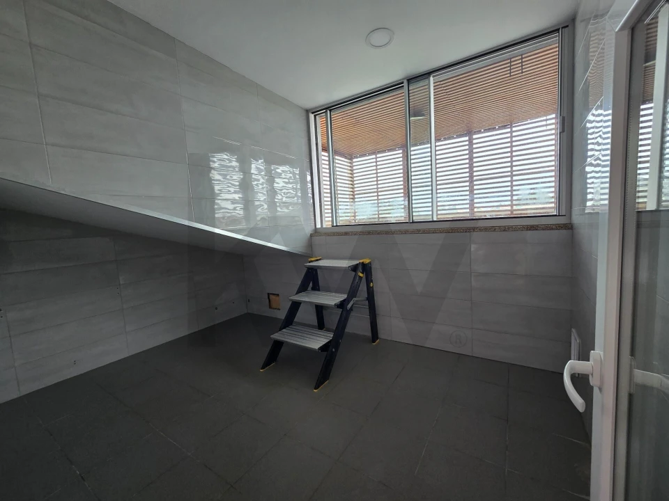 Apartamento T1 para Venda em São Bernardo Foto 52