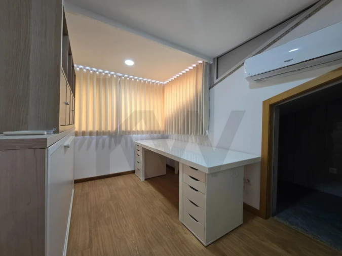 Apartamento T1 para Venda em São Bernardo Foto 30