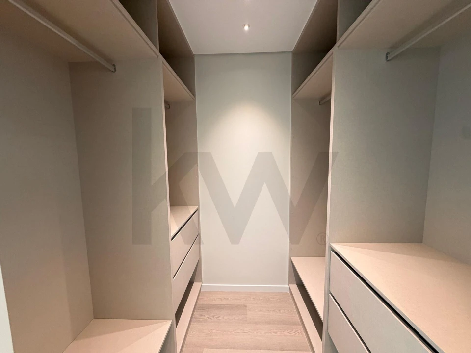 Apartamento T3 para Venda em Estreito de Camara de Lobos Foto 19