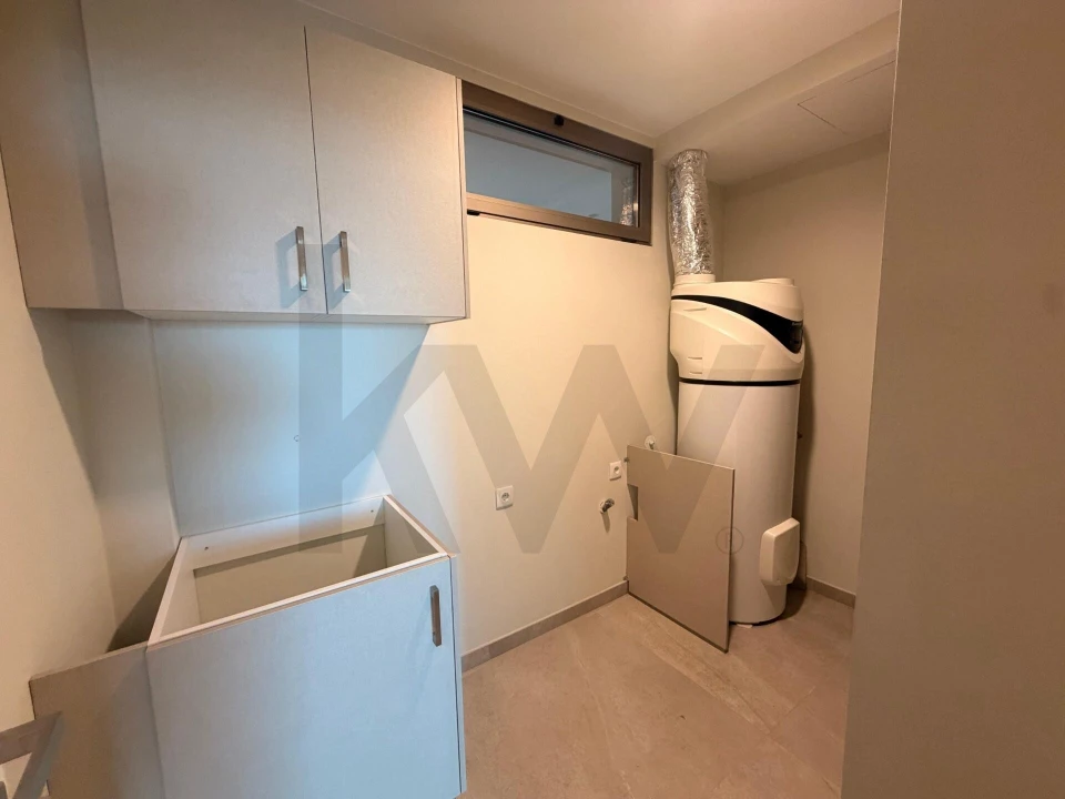Apartamento T3 para Venda em Estreito de Camara de Lobos Foto 14