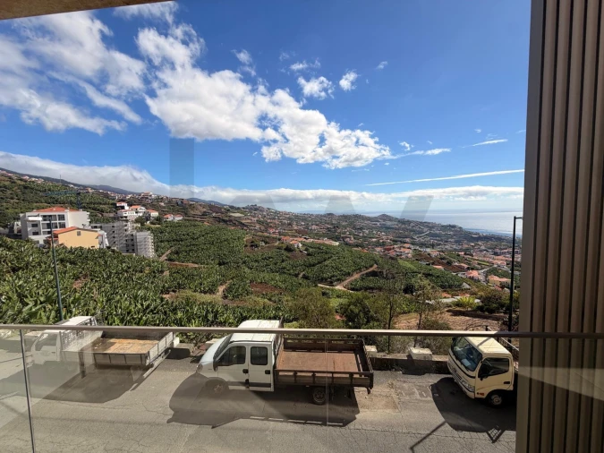 Apartamento T3 para Venda em Estreito de Camara de Lobos Foto 35