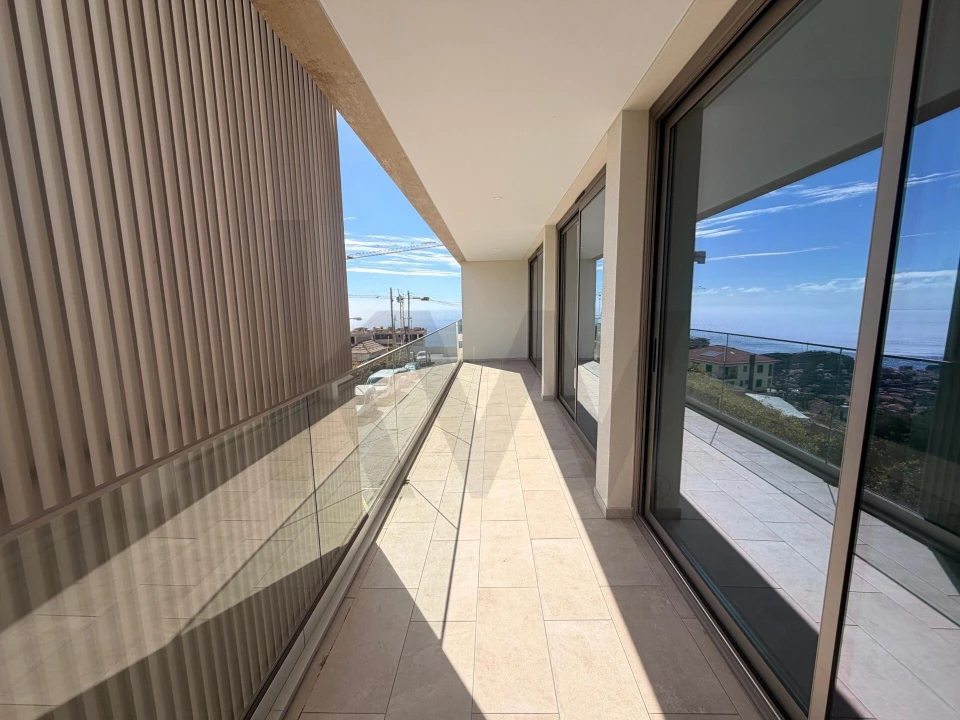 Apartamento T3 para Venda em Estreito de Camara de Lobos Foto 30