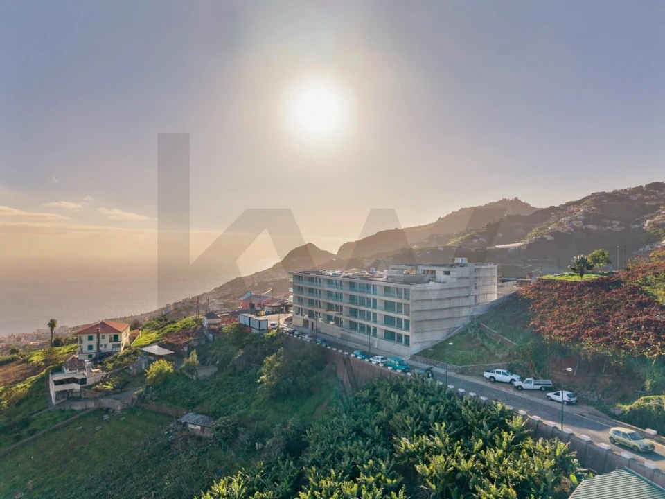 Apartamento T3 para Venda em Estreito de Camara de Lobos Foto 34
