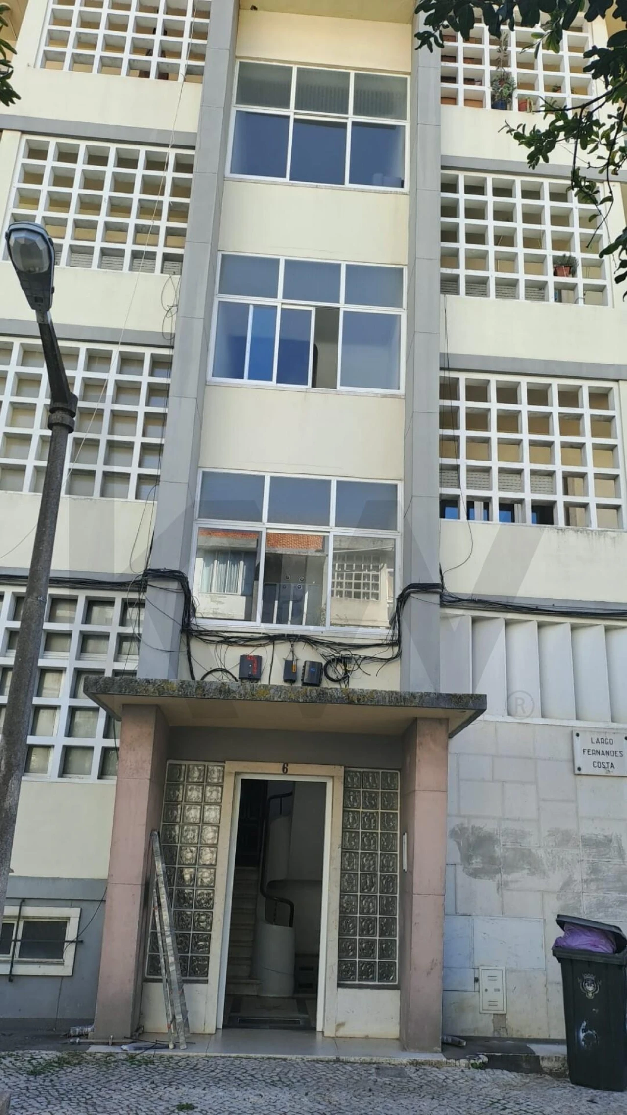 Apartamento T2 para Venda em Alvalade Foto 4