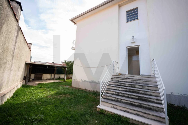 Moradia T4 para Venda em Pampilhosa Foto 4