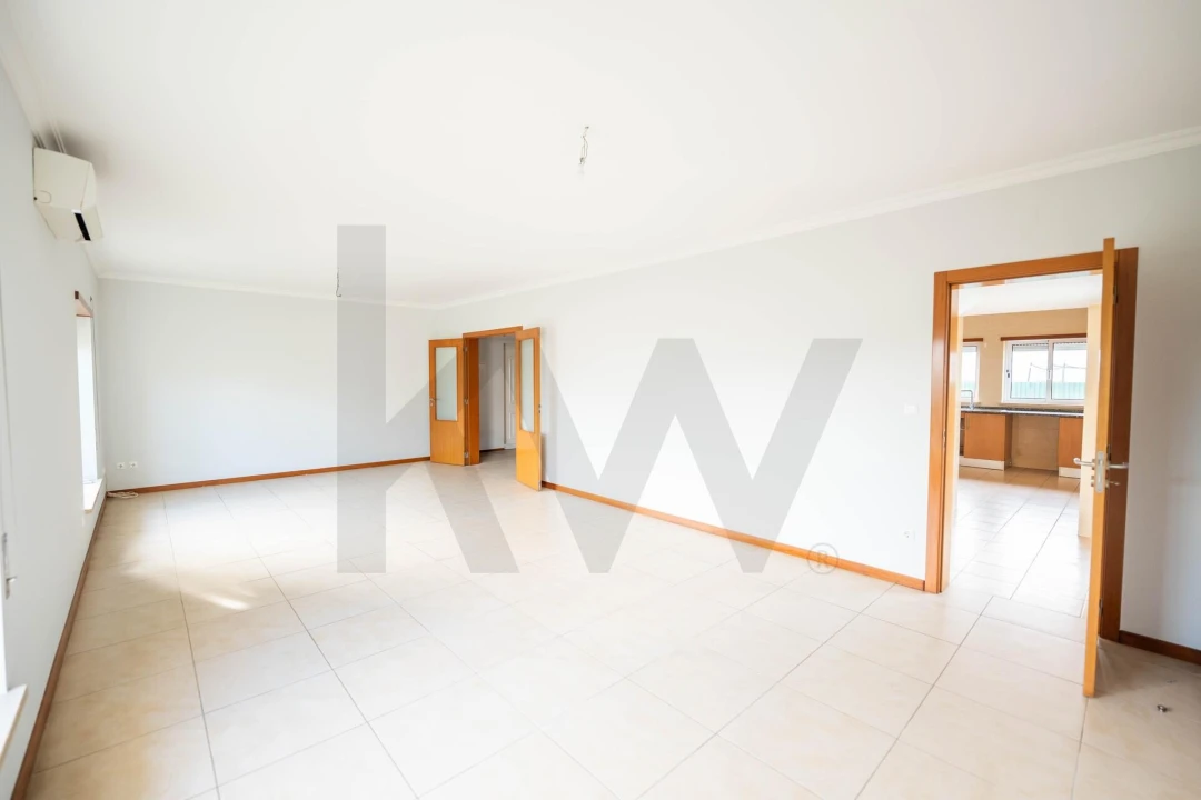 Moradia T4 para Venda em Pampilhosa Foto 44