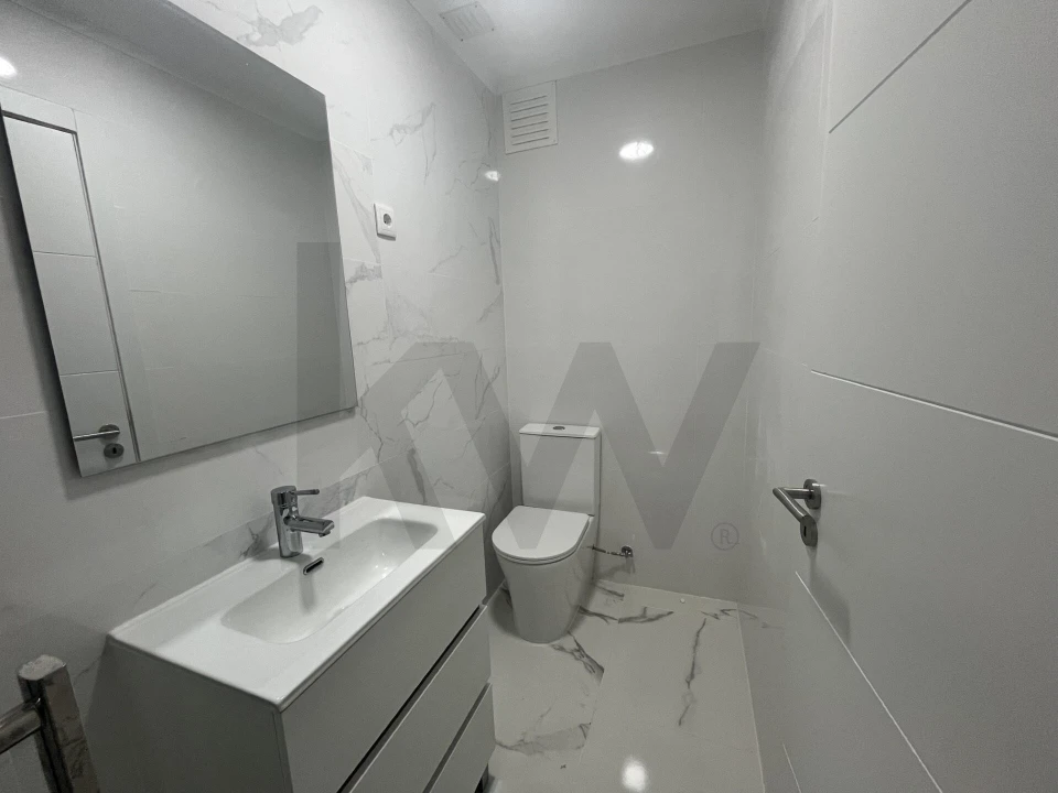 Apartamento T3 para Venda em Venteira Foto 7