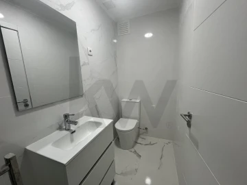 Apartamento T3 para Venda em Venteira