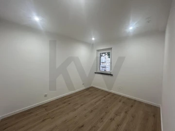 Apartamento T3 para Venda em Venteira