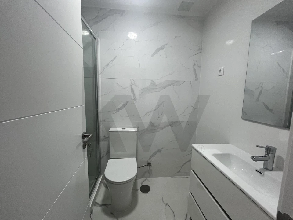 Apartamento T3 para Venda em Venteira Foto 16