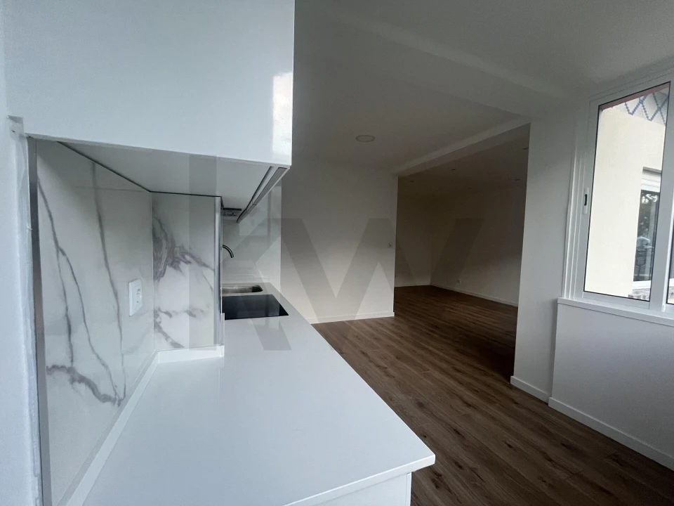 Apartamento T3 para Venda em Venteira Foto 9