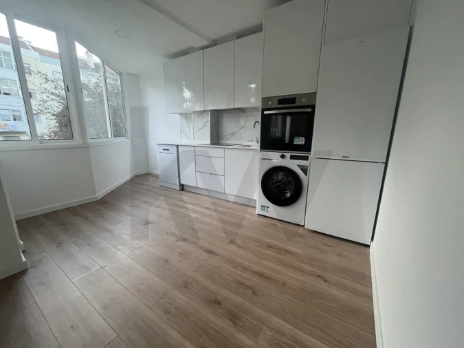 Apartamento T3 para Venda em Venteira Foto 5