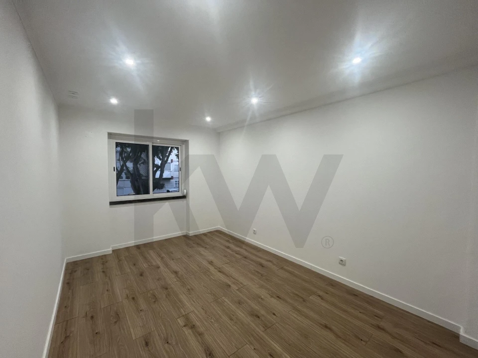Apartamento T3 para Venda em Venteira Foto 10