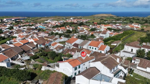 Moradia T2 para Venda em Ribeirinha
