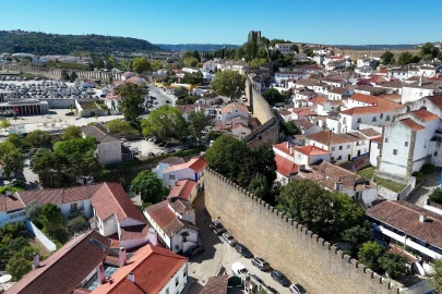 Moradia T3 para Venda em Santa Maria, São Pedro e Sobral da Lagoa