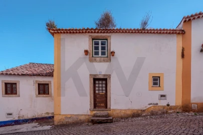 Moradia T3 para Venda em Santa Maria, São Pedro e Sobral da Lagoa