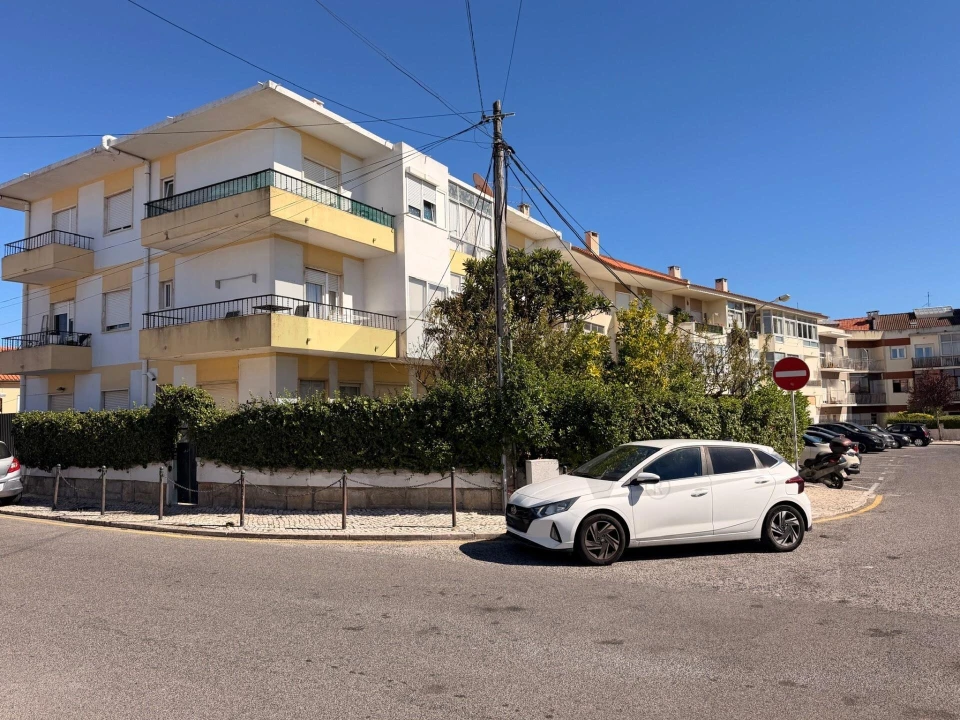 Apartamento T1 para Venda em Porto Salvo Foto 27