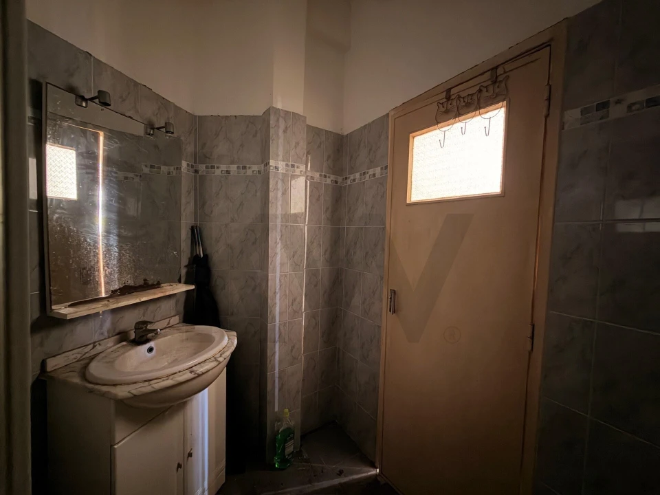 Apartamento T1 para Venda em Porto Salvo Foto 21
