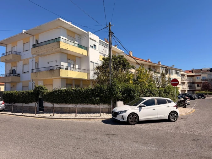 Apartamento T1 para Venda em Porto Salvo Foto 27