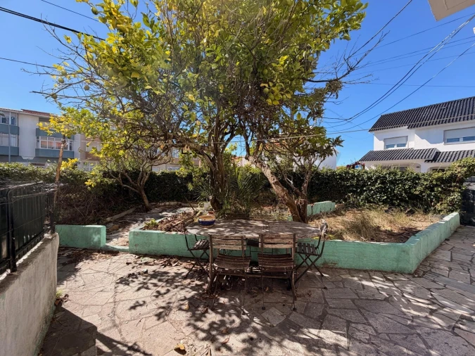 Apartamento T1 para Venda em Porto Salvo Foto 2