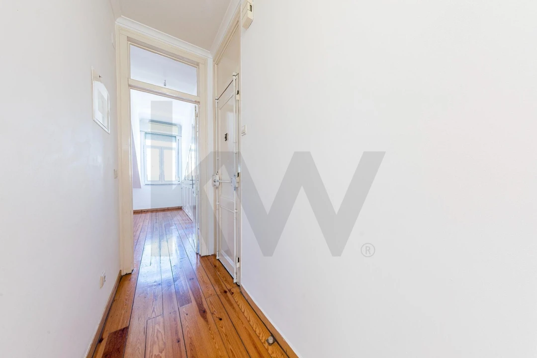 Apartamento T2 para Venda em Areeiro Foto 15