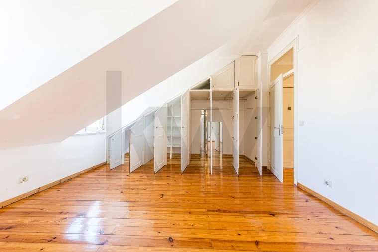 Apartamento T2 para Venda em Areeiro Foto 21