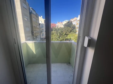 Apartamento T3 para Venda em Mina de Água