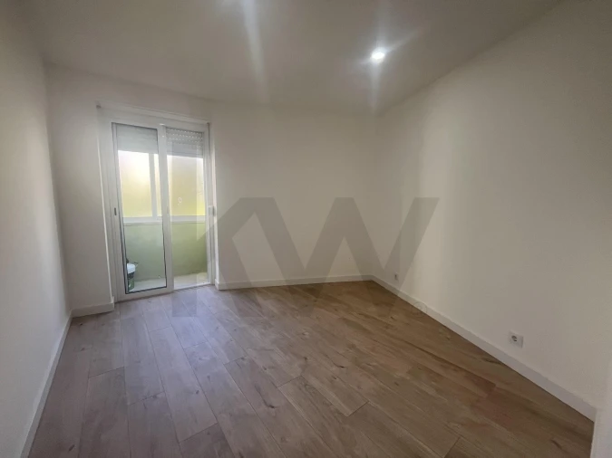 Apartamento T3 para Venda em Mina de Água Foto 13