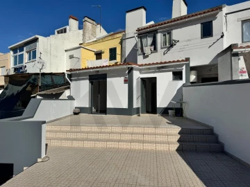 Apartamento T1 para Arrendamento em Seixal, Arrentela e Aldeia de Paio Pires