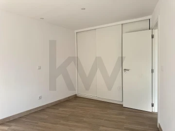 Apartamento T1 para Arrendamento em Seixal, Arrentela e Aldeia de Paio Pires