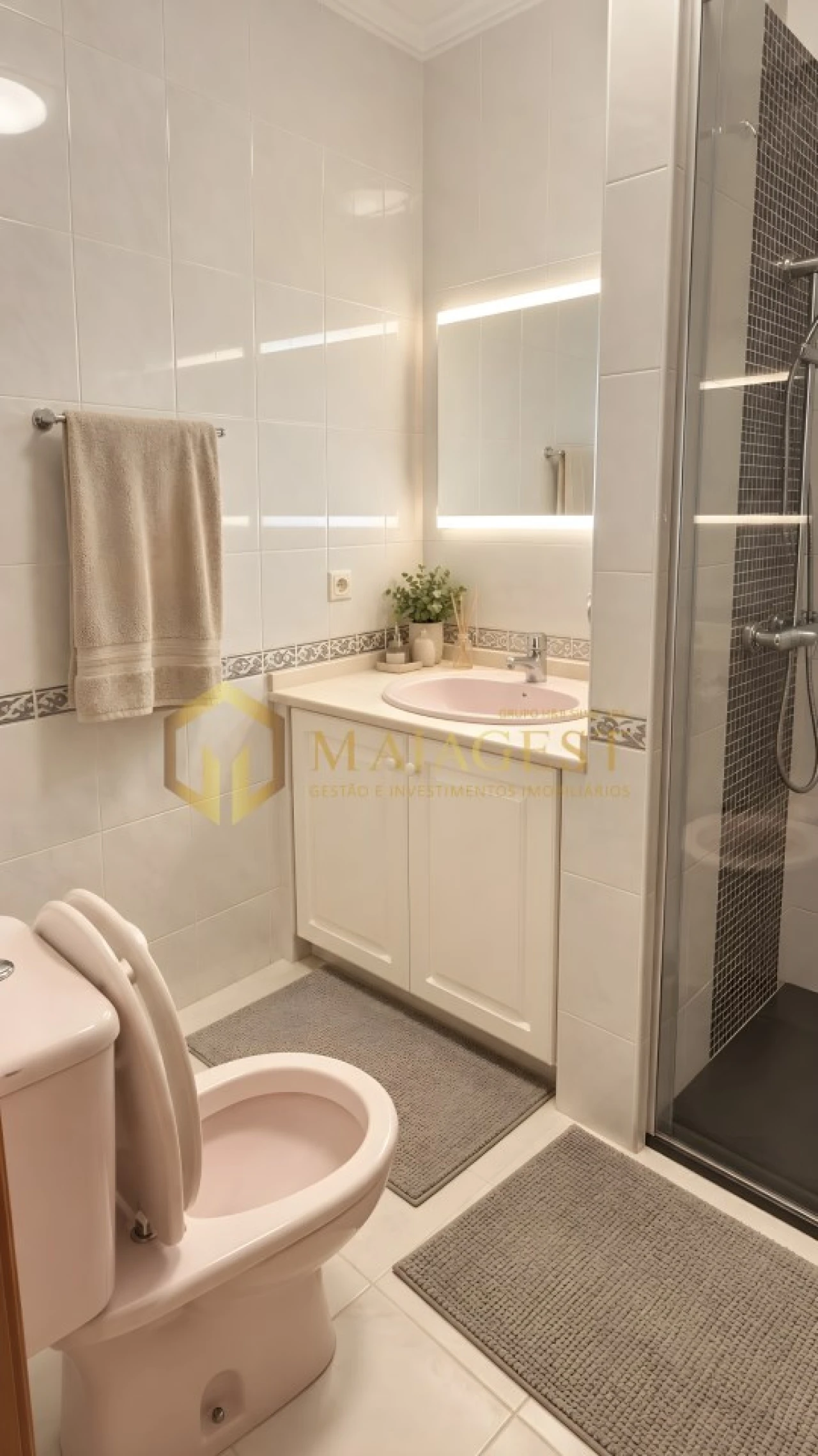 Apartamento T1 para Venda em Arcozelo Foto 27