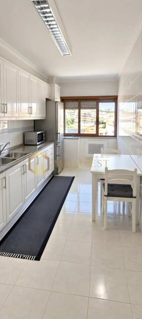 Apartamento T1 para Venda em Arcozelo