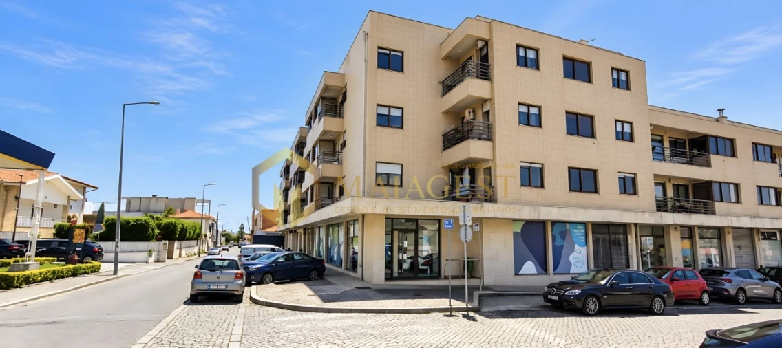 Apartamento T1 para Venda em Arcozelo Foto 32