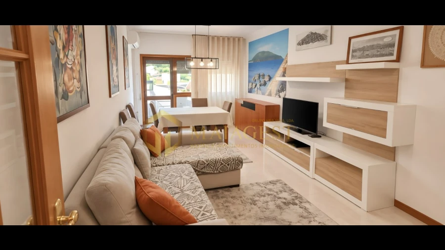 Apartamento T1 para Venda em Arcozelo