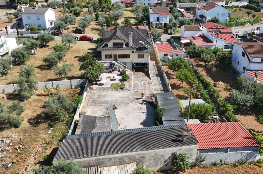 Moradia T6 para Venda em Arganil Foto 40