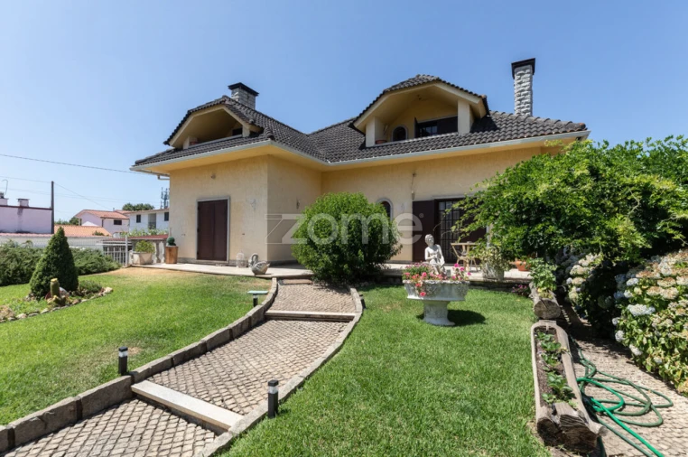 Moradia T6 para Venda em Arganil Foto 4