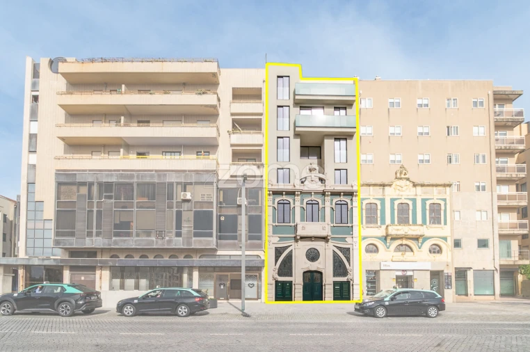 Apartamento T2 para Venda em Espinho Foto 8