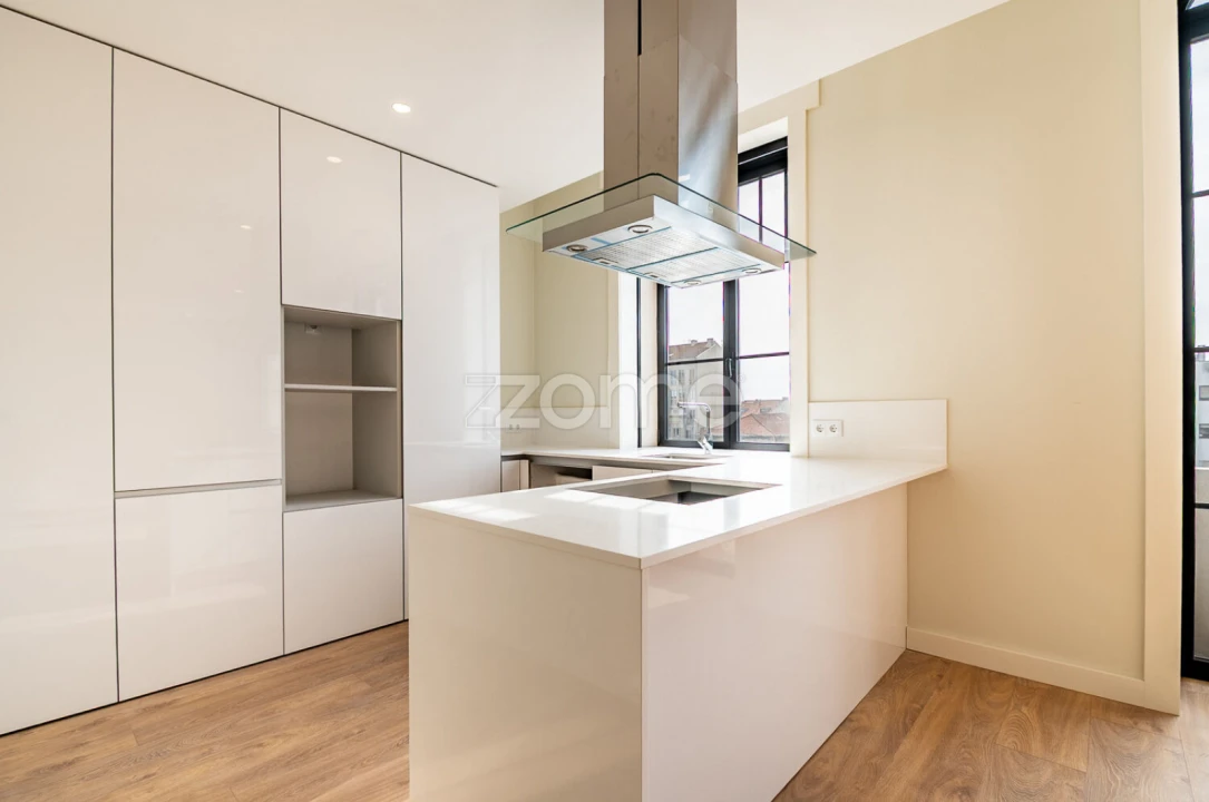 Apartamento T2 para Venda em Espinho Foto 1