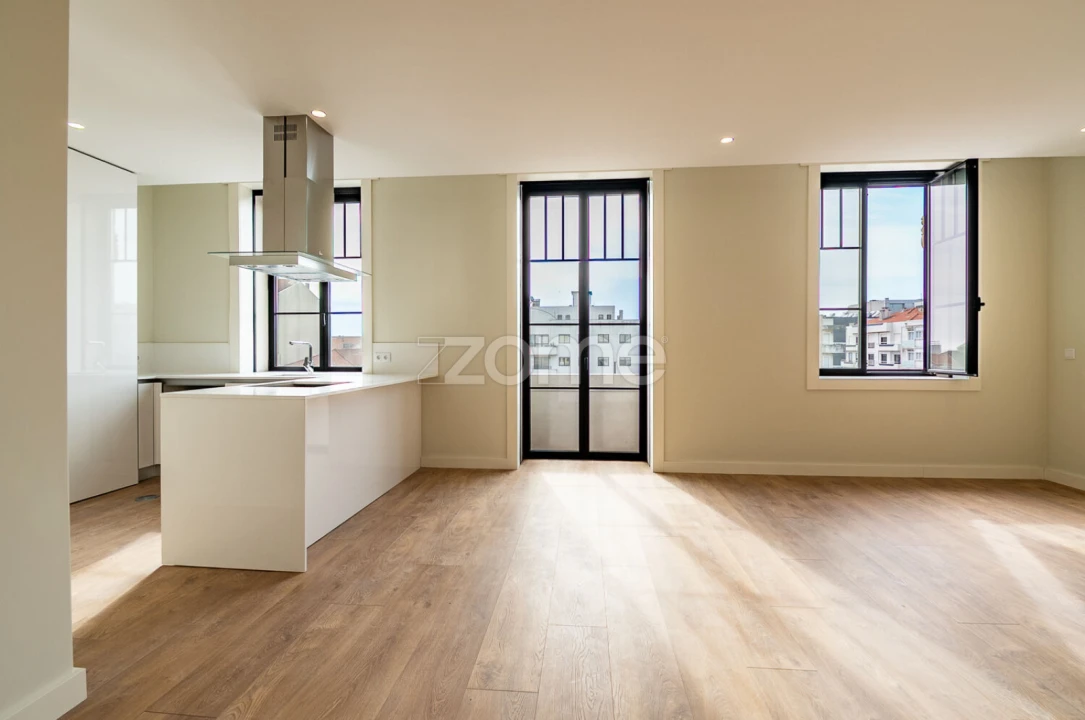Apartamento T2 para Venda em Espinho Foto 6