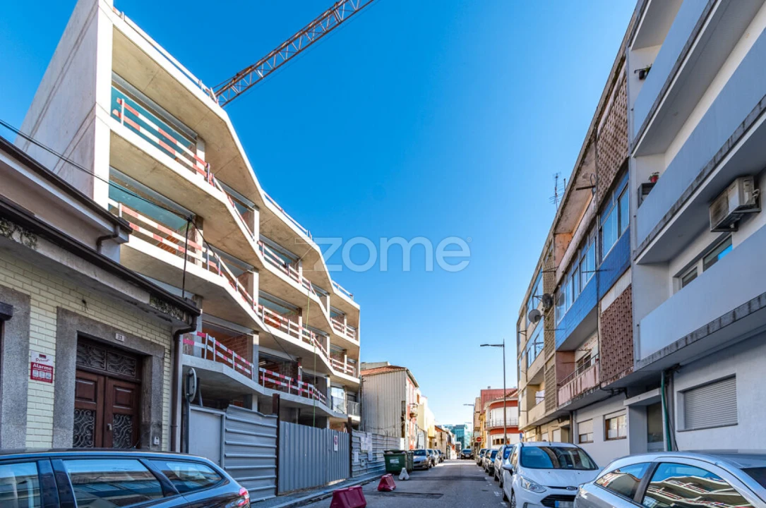 Apartamento T1 para Venda em Mafamude e Vilar do Paraíso Foto 9