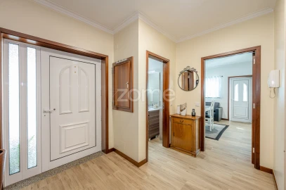 Moradia T4 para Venda em Serzedo e Perosinho