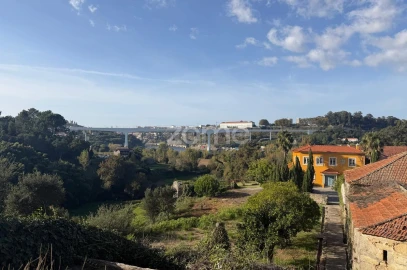 Moradia T1 para Venda em Oliveira do Douro