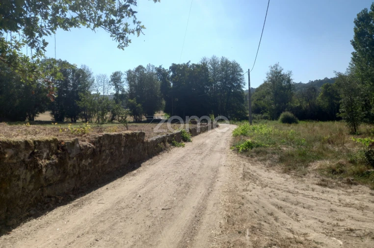 Quinta T2 para Venda em Couto de Baixo e Couto de Cima Foto 3