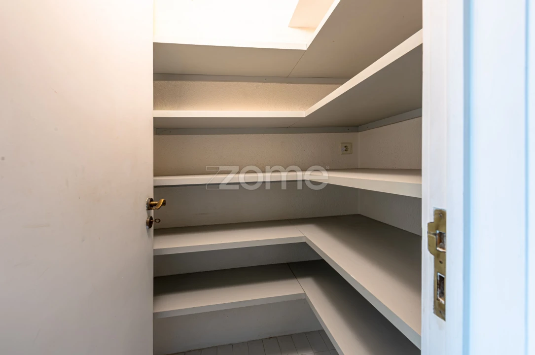 Apartamento T3 para Venda em Aldoar, Foz do Douro e Nevogilde Foto 16