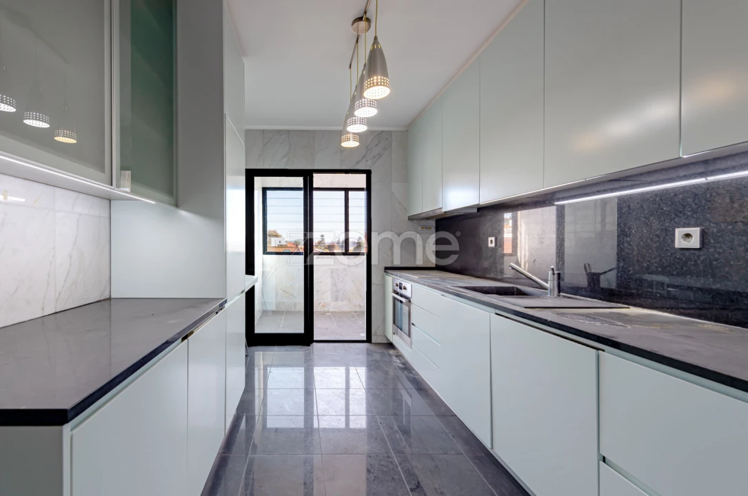 Apartamento T3 para Venda em Aldoar, Foz do Douro e Nevogilde Foto 13